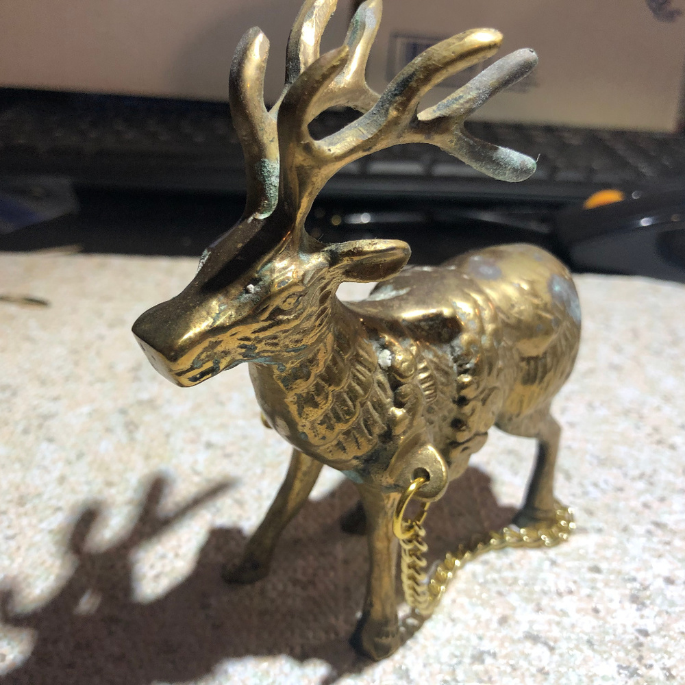 Brass Deer Beautiful Craftsmanship sZ L4 1/2x4 3/4